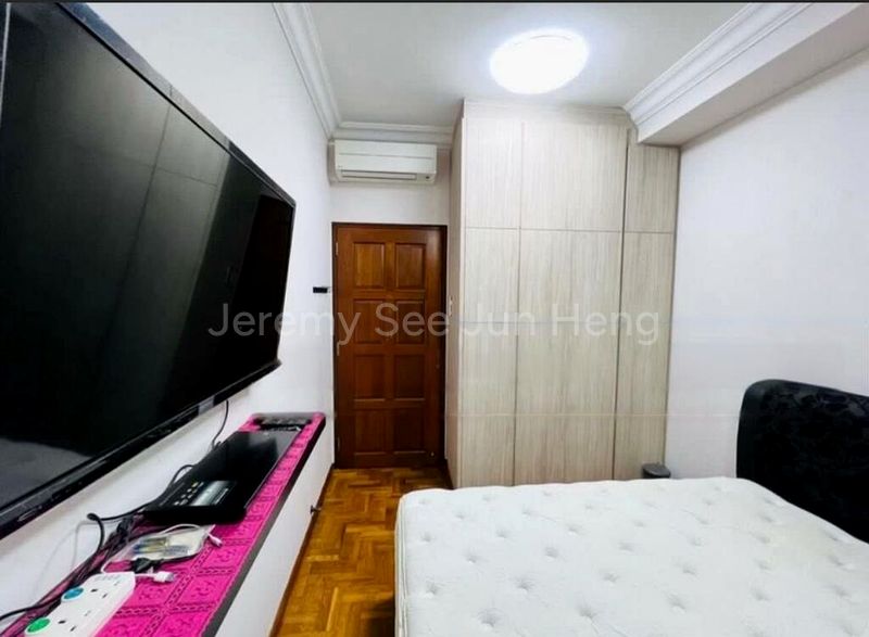 Room (Condo) for Rent in  New Court - Image 5